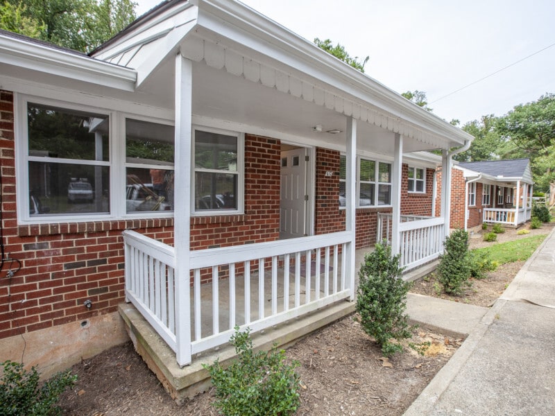 Front porch that leads to common hallway - 612 Rock Creek Road