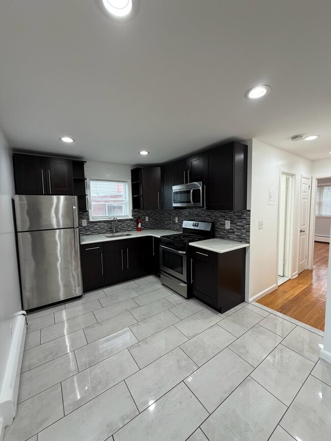 Building Photo - 3586 John F. Kennedy Blvd