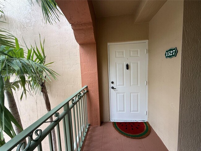 Building Photo - 6630 NW 114th Ave
