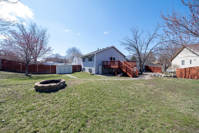 Building Photo - 1705 Slater Ln