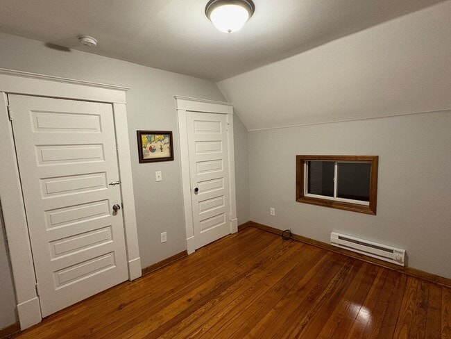 Building Photo - 722 Butterworth St SW