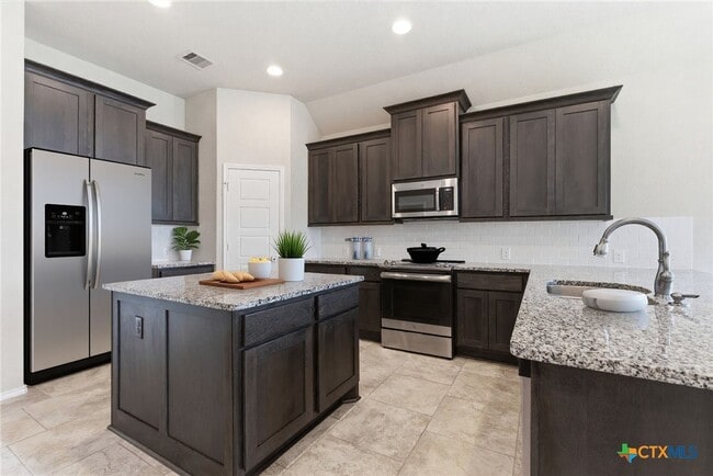 Building Photo - 2940 Coral Way