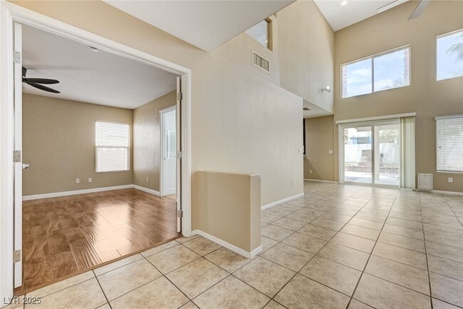 Building Photo - 10204 Lemon Thyme St