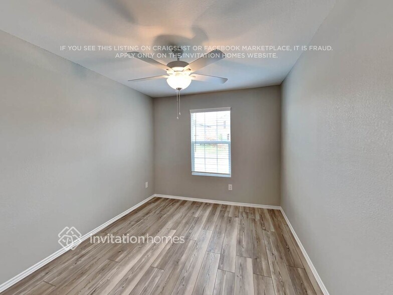 Building Photo - 1511 Greyleaf Ln