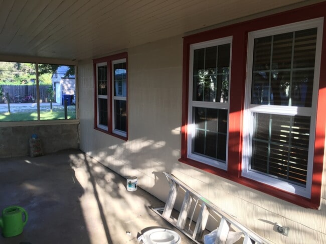 Building Photo - WH-Main Duplex