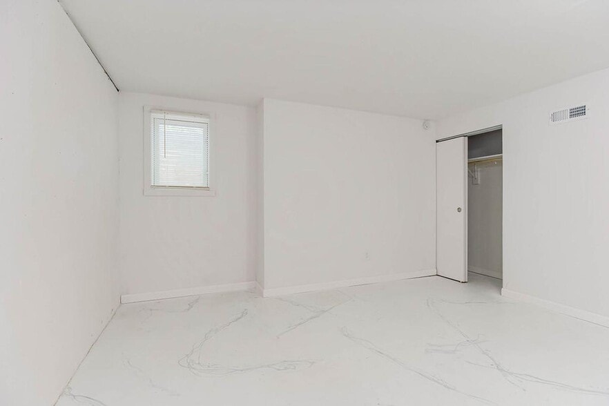 Building Photo - Spacious Independence home near Glendale Park | Updated kitchen & hardwood floors