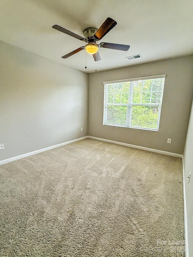 Building Photo - 2752 Sawbridge Ln