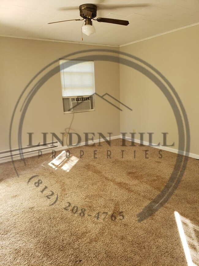 Building Photo - 2310 E Florence Ave