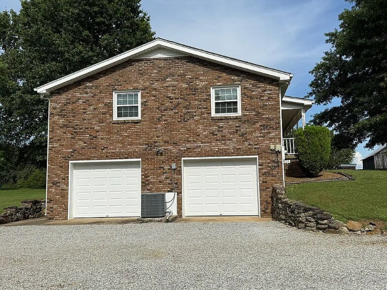 Building Photo - 2628 Frank Abernathy Rd