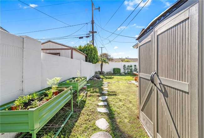 Building Photo - 5052 Audrey Dr