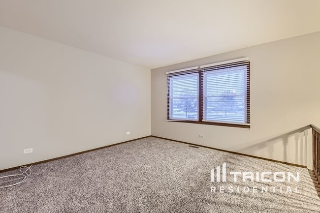 Building Photo - 1510 Farrington Ct