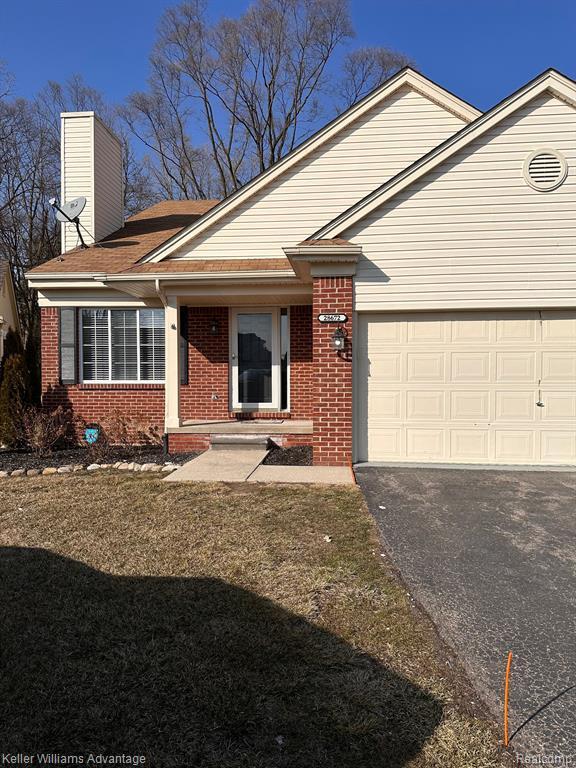 Building Photo - 28672 BAYBERRY Ct E