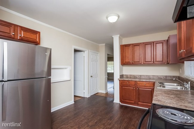Building Photo - 3 br, 2 bath House - 1747 CASCADE Terrace