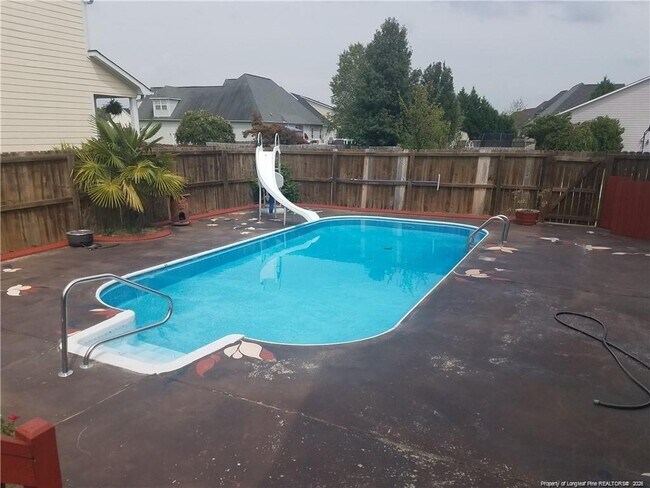 Building Photo - 2800 Franciscan Dr