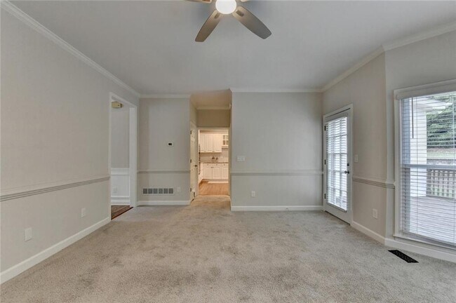 Building Photo - 10665 Wren Ridge Rd