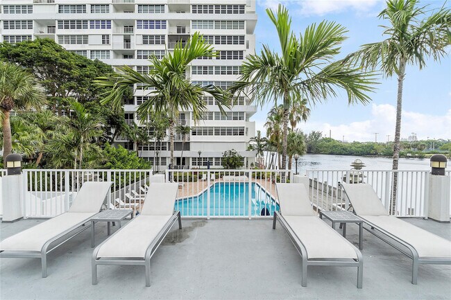 Building Photo - 1160 N Federal Hwy