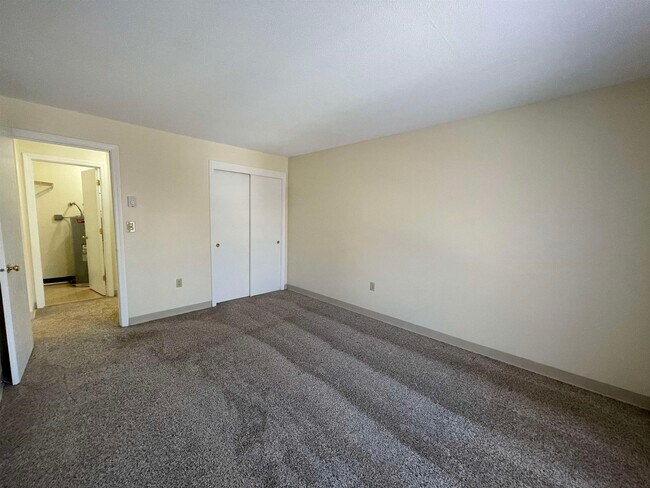 Building Photo - 175 Eastern Ave