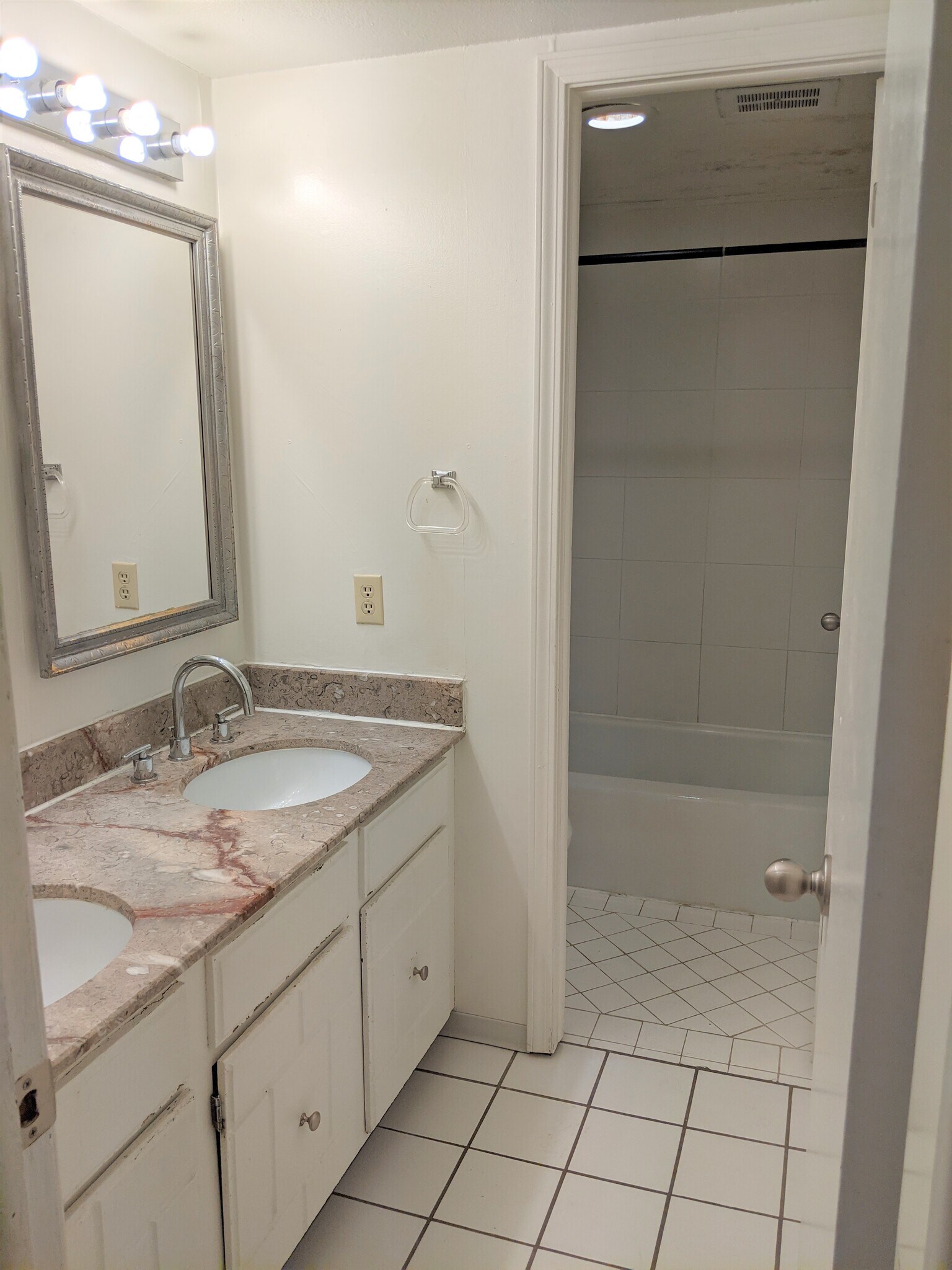 Bathroom - 805 29th St