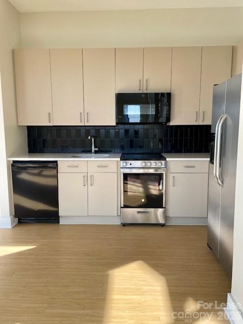 Building Photo - 514 W 10th St