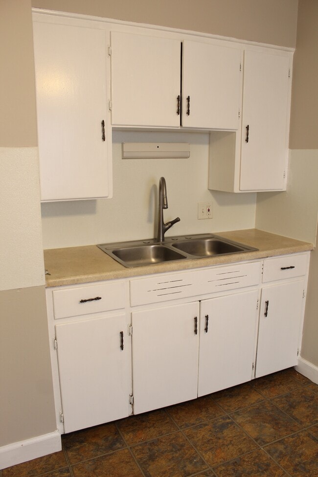 Building Photo - 1749 Piedmont Rd