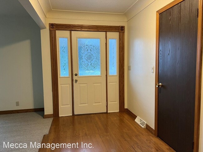 Building Photo - 3 br, 2 bath House - 221 Campbell Hill Rd.