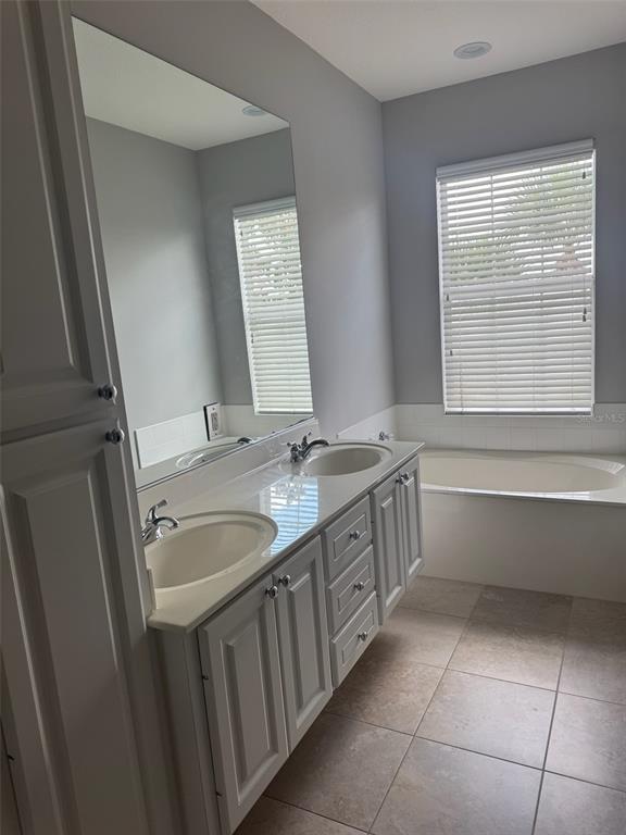 Building Photo - 1801 Burgos Dr