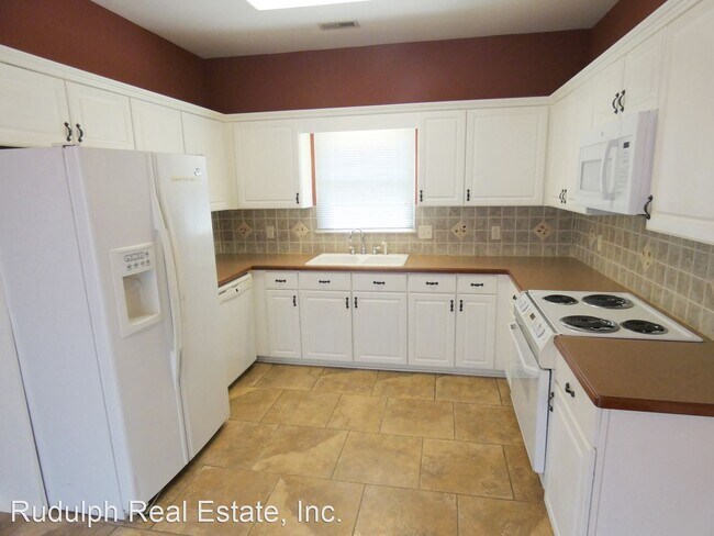 Building Photo - 2 br, 2 bath House - 241 Crest Lake Drive