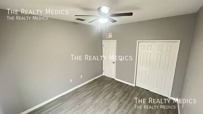 Building Photo - 2122 Sans Souci Ave SE