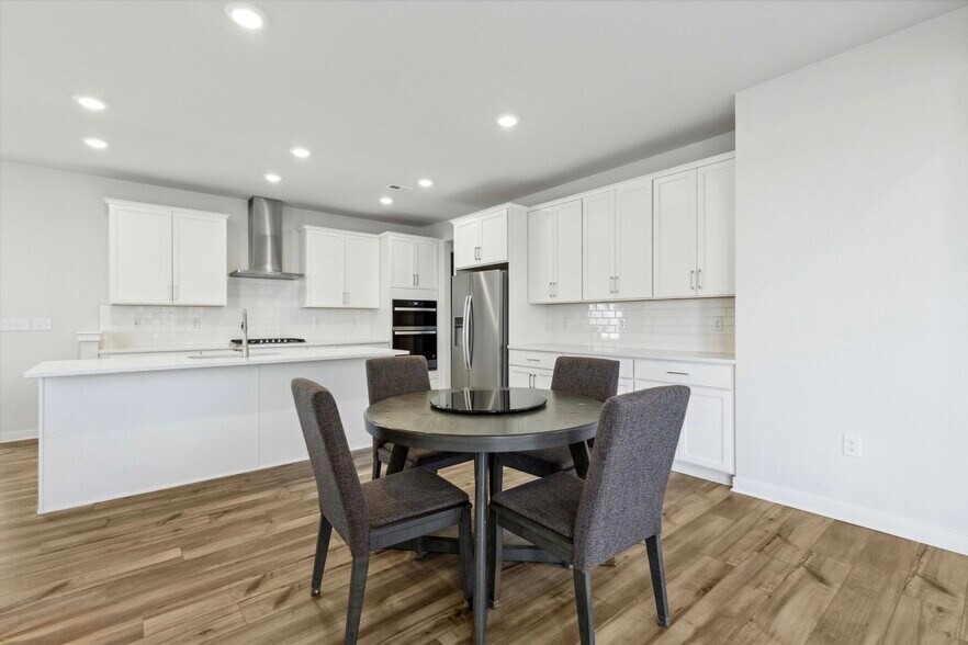 Building Photo - 1137 Mariwill Dr