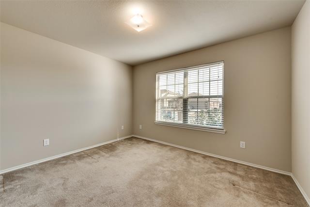 Building Photo - 1122 Rainer Dr