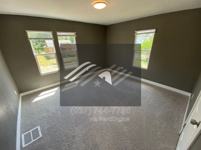 Building Photo - 425 Brooklyn Ave