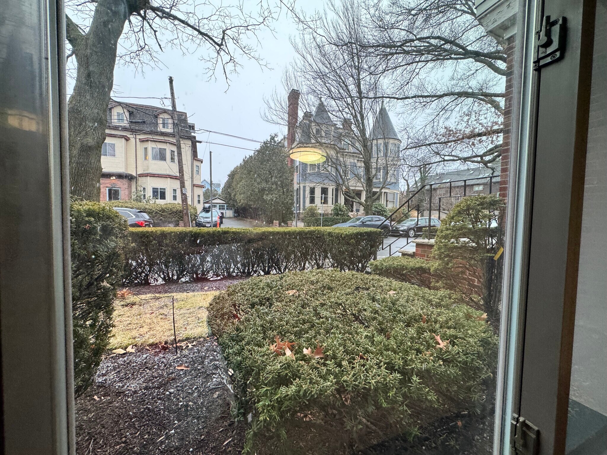 Building Photo - 16 Chester St