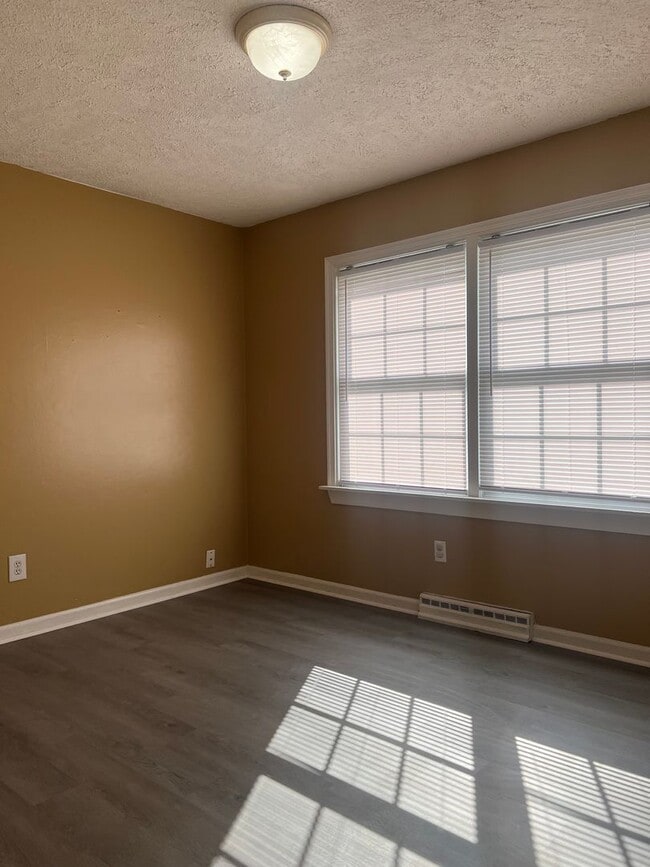 Building Photo - 848 Catalina Dr