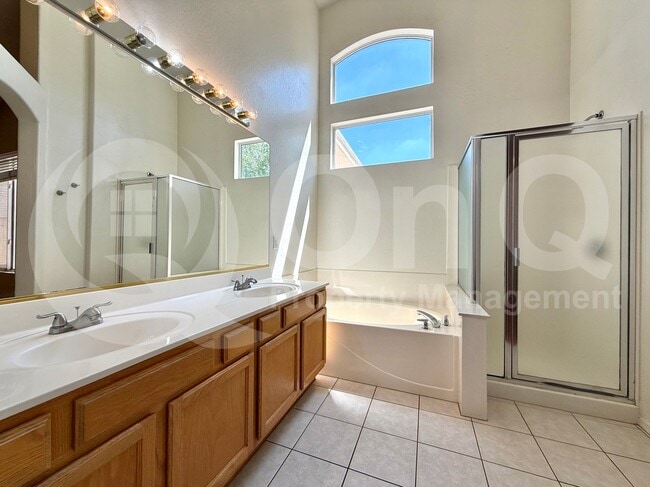 Building Photo - 5463 W Venus Way