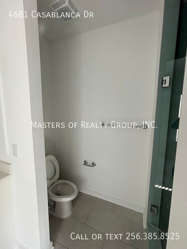 Building Photo - 4681 Casablanca Dr