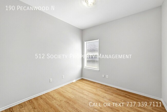 Building Photo - 190 Pecanwood N