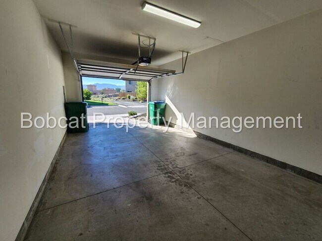Building Photo - 1234 Saltern Dr