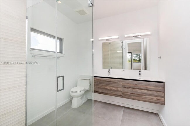 Building Photo - 3258 Bird Ave