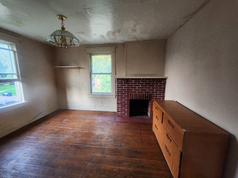 Building Photo - 1042 W Prairie Ave