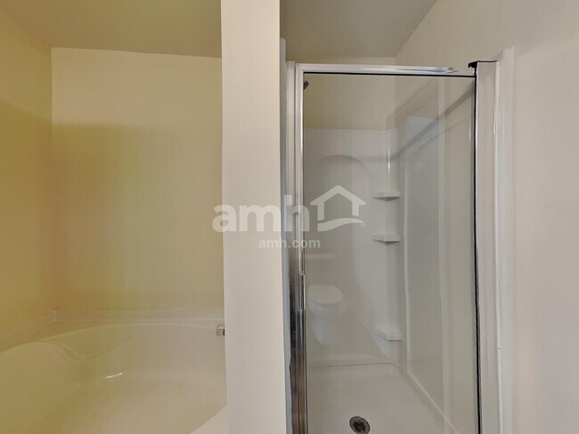 Building Photo - 133 Mount Olivet Dr