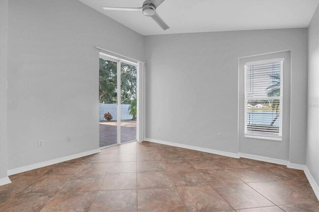 Building Photo - 11102 Lakeside Vista Dr