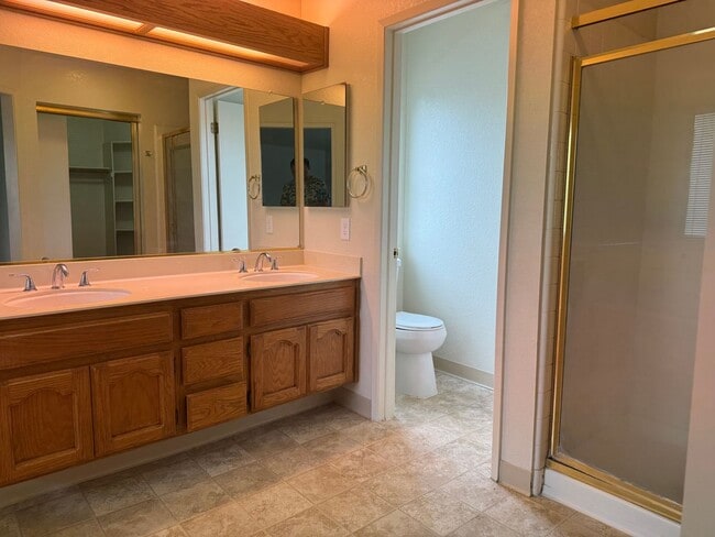 Building Photo - Antelope home