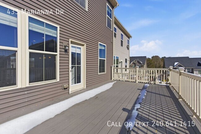 Building Photo - 433 Marianna Dr