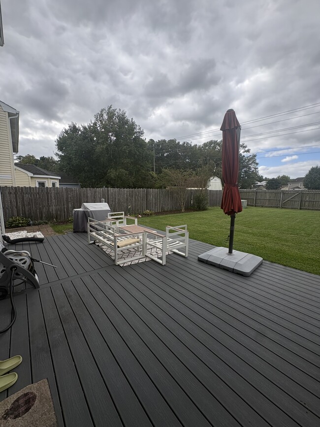 Building Photo - Andrew property