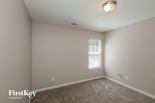 Building Photo - 13308 Woodland Farm Dr