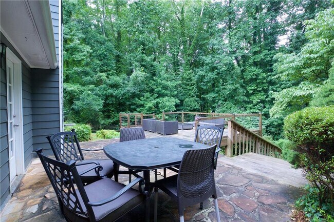 Building Photo - 3328 Mountain Hollow Dr