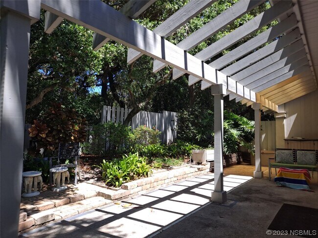 Building Photo - 4303 Gull Cove