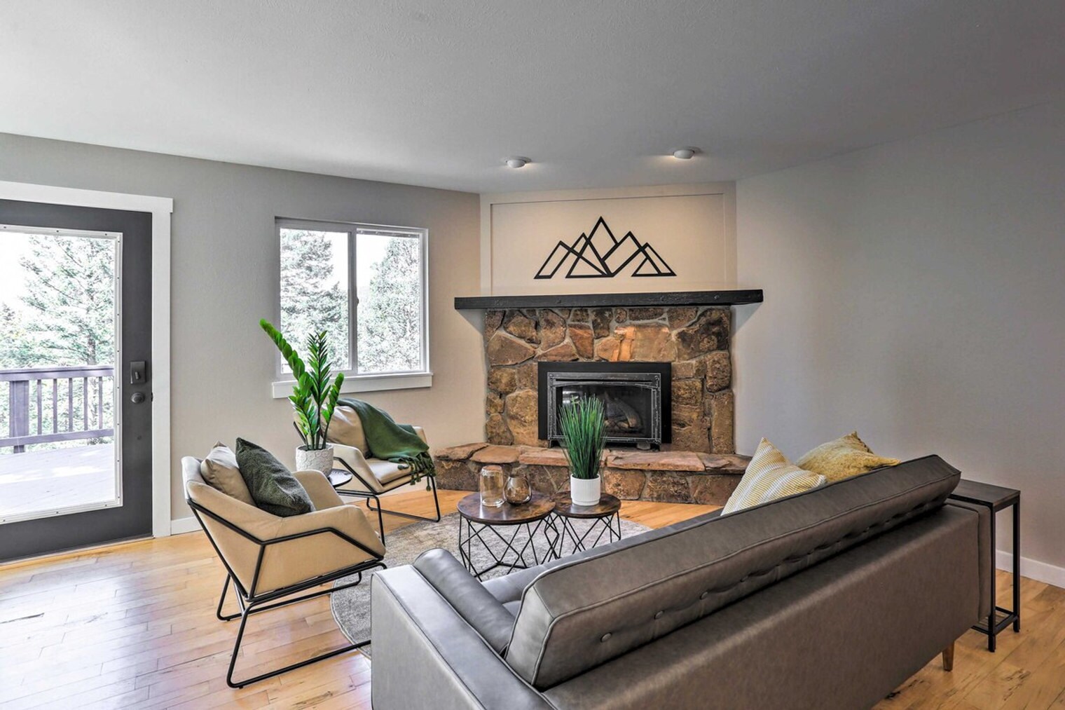 Building Photo - 9538 Fallen Rock Rd