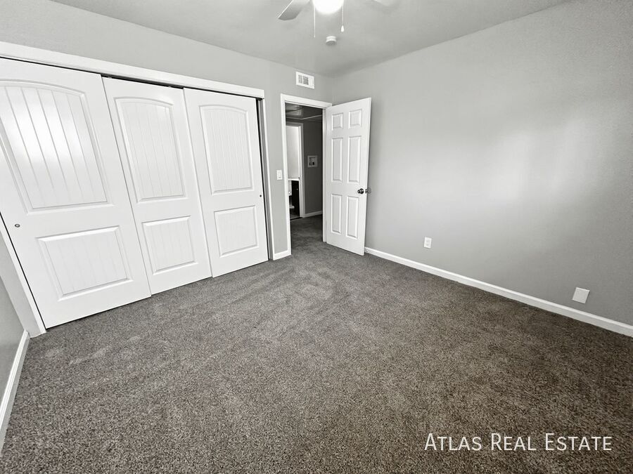 Building Photo - 2107 Preuss Rd