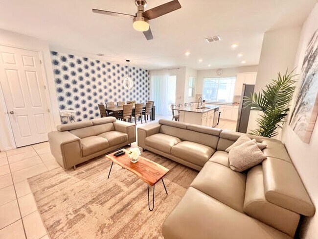 Building Photo - Kissimmee, - 4 Bedroom, 4.5 Bathroom - $3,295.00